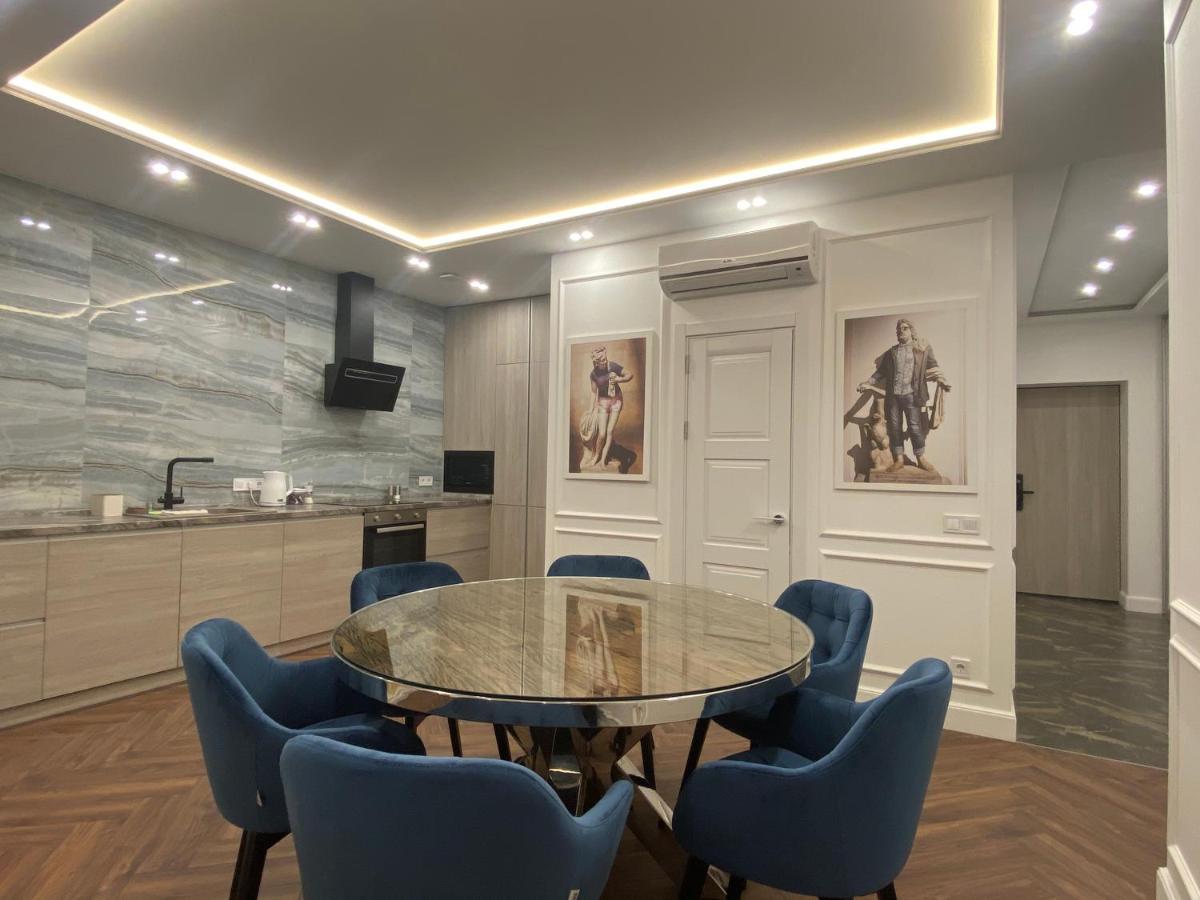 Modern Classic 2 Bedroom Apartment Near Most City Dnipro Exterior foto