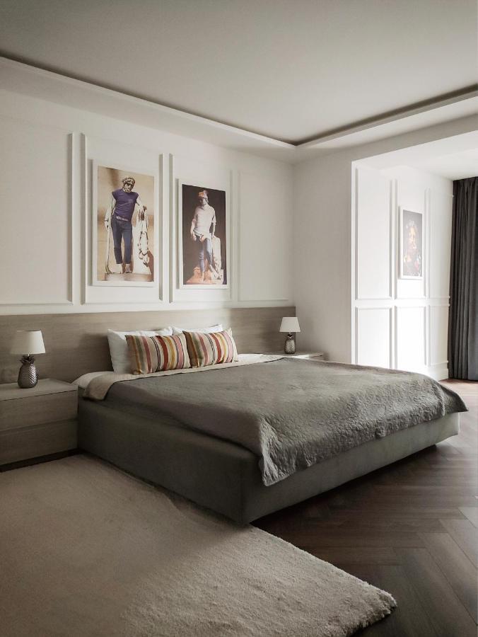 Modern Classic 2 Bedroom Apartment Near Most City Dnipro Exterior foto